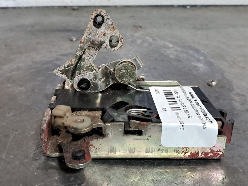Recambio de cerradura puerta delantera derecha para peugeot 205 205 sr 1.3 referencia OEM IAM   