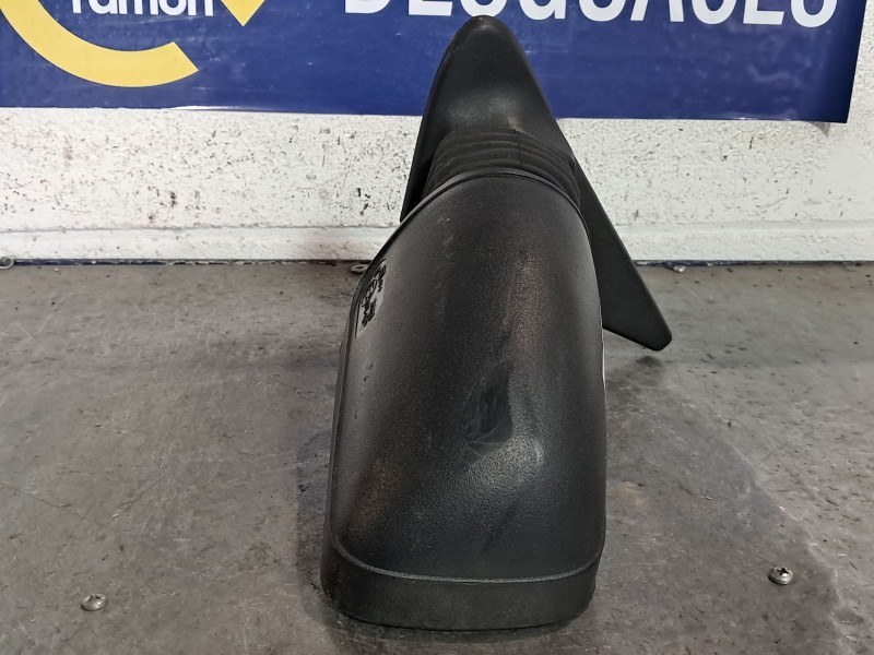 Recambio de retrovisor izquierdo para peugeot 205 205 sr 1.3 referencia OEM IAM MANUAL  