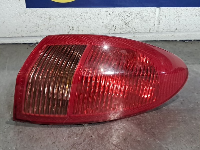 Recambio de piloto trasero derecho para alfa romeo 147 (190) 1.6 16v cat referencia OEM IAM   