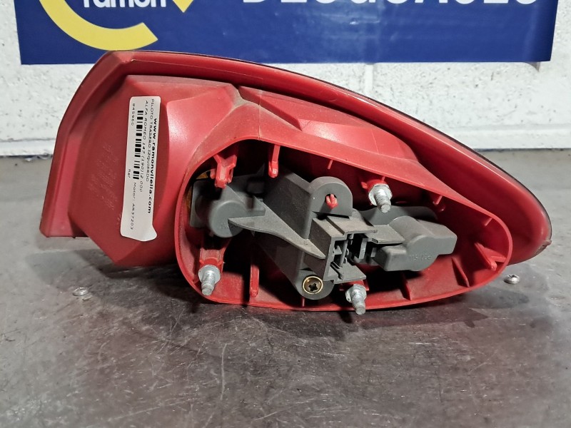 Recambio de piloto trasero izquierdo para alfa romeo 147 (190) 1.6 16v cat referencia OEM IAM   