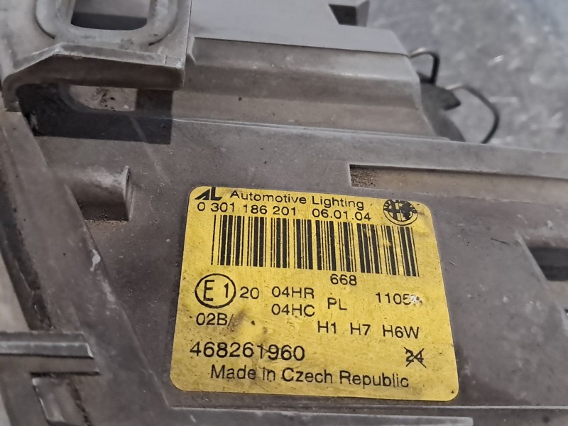 Recambio de faro izquierdo para alfa romeo 147 (190) 1.6 16v cat referencia OEM IAM   