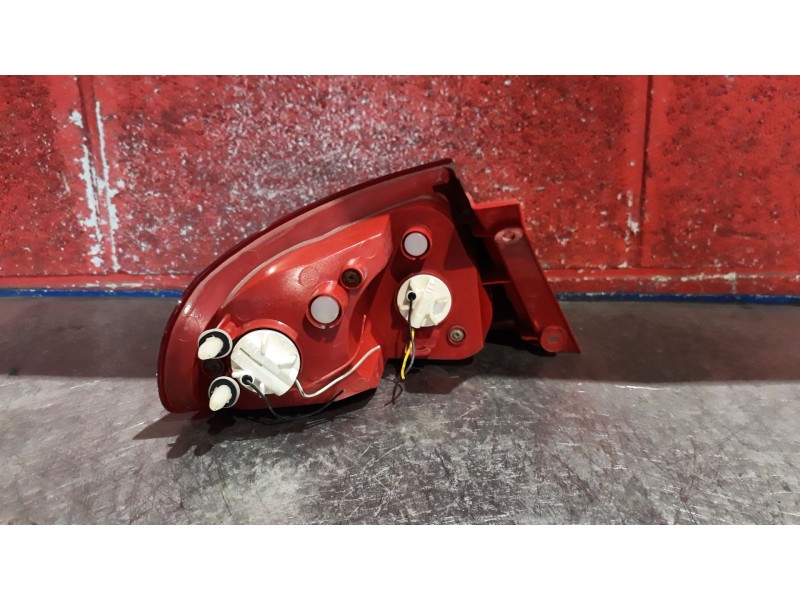 Recambio de piloto trasero derecho para chevrolet lacetti  | 0.05 - ...  | 0.05 - ... referencia OEM IAM    Recambio de piloto trasero derecho para chevrolet lacetti  | 0.05 - ...  | 0.05 - ... referencia OEM IAM