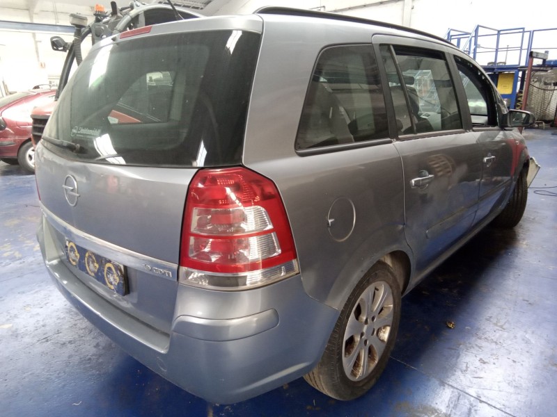 opel zafira b  | 0.05 - ... del año 2007