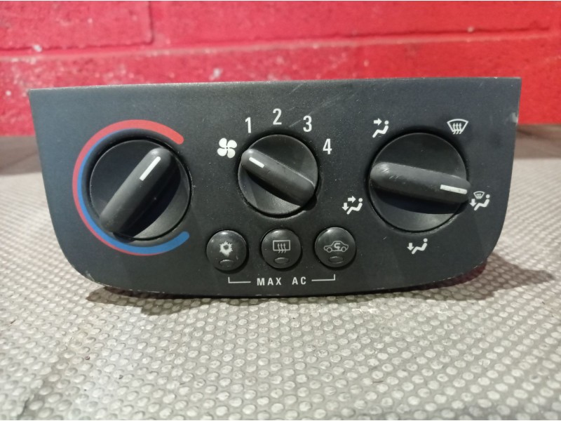 Recambio de mando calefaccion aire acondicionado para opel corsa c 1.2 16v cat (z 12 xe / lw4) referencia OEM IAM   
