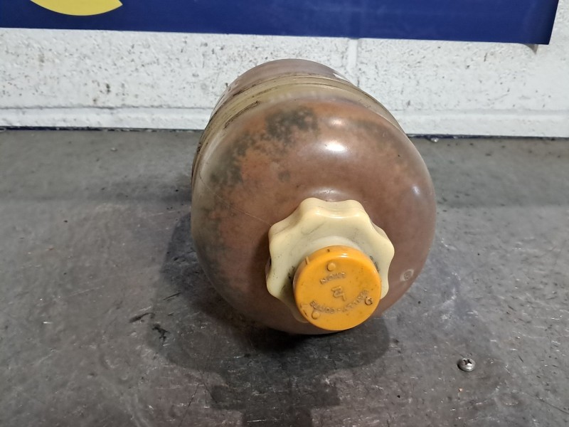Recambio de deposito expansion para peugeot 205 205 sr 1.3 referencia OEM IAM   