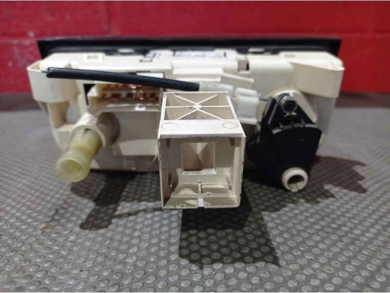 Recambio de mando calefaccion aire acondicionado para opel corsa c 1.2 16v cat (z 12 xe / lw4) referencia OEM IAM   