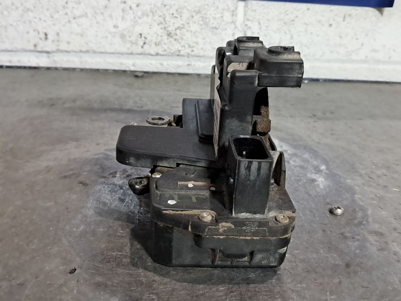 Recambio de cerradura puerta delantera izquierda para chevrolet captiva 2.0 vcdi ls referencia OEM IAM   