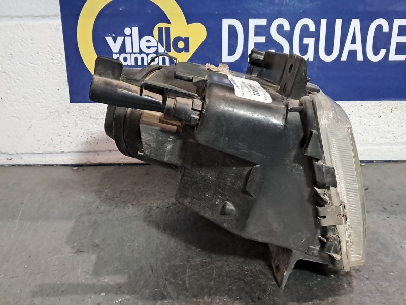 Recambio de faro derecho para peugeot 405 405 gr 1.9 referencia OEM IAM   