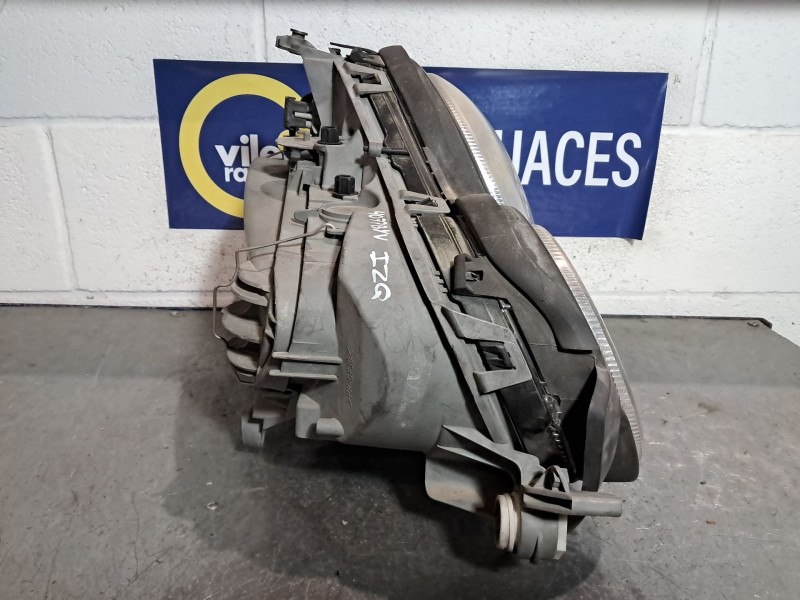 Recambio de faro izquierdo para mercedes clase e (w210) berlina diesel 2.9 turbodiesel cat referencia OEM IAM   