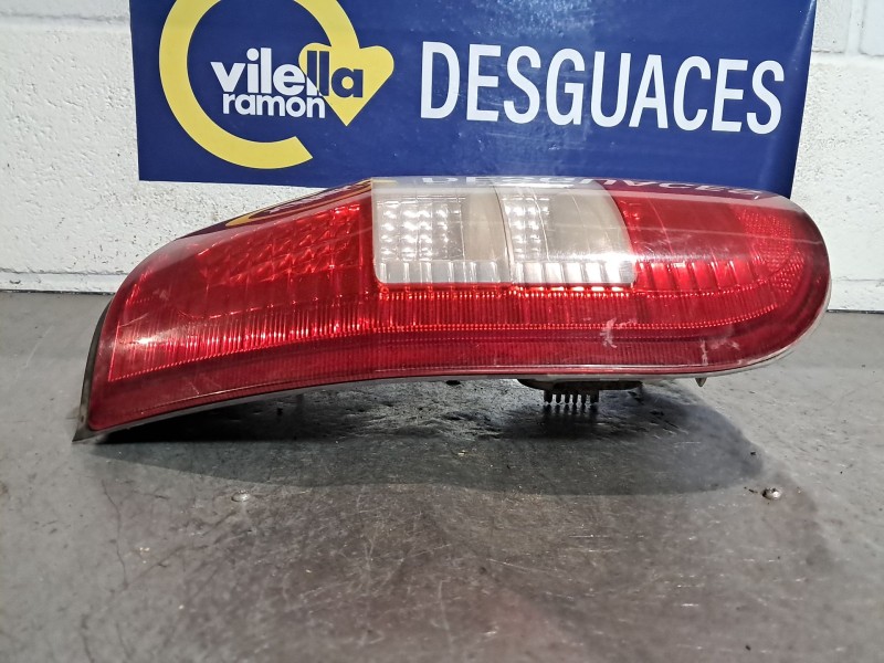 Recambio de piloto trasero izquierdo para opel zafira 2.0 di 16v comfort referencia OEM IAM   