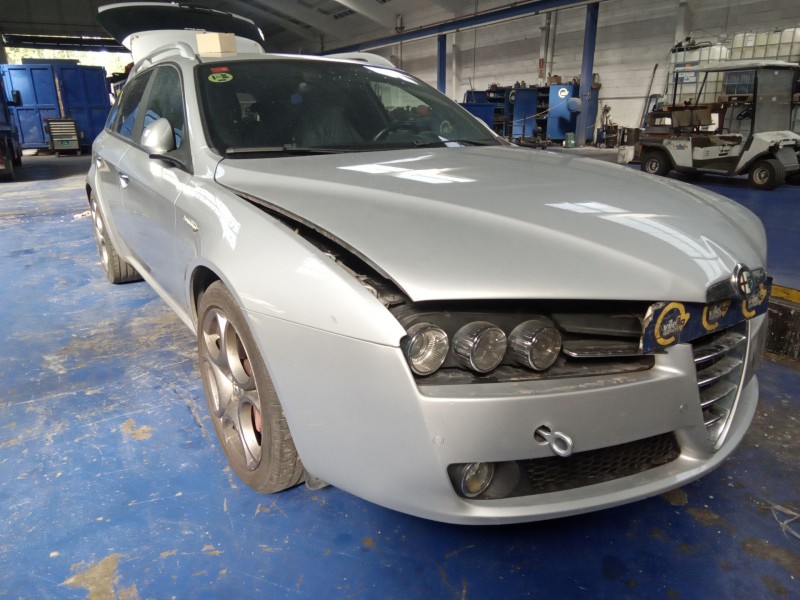 alfa romeo 159 (140) del año 2010