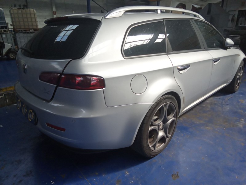 alfa romeo 159 (140) del año 2010