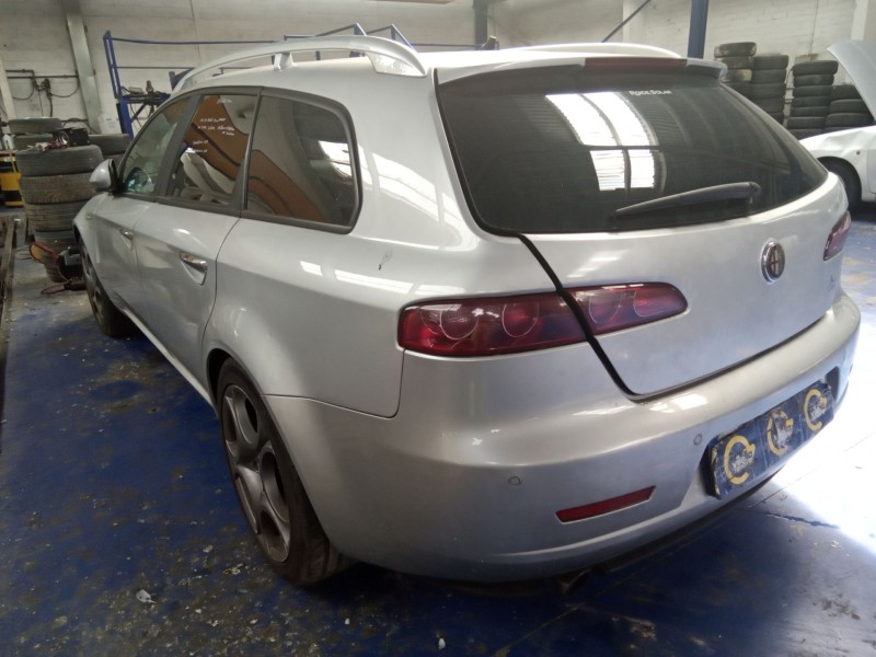 alfa romeo 159 (140) del año 2010