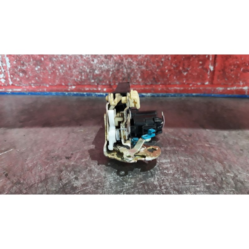 Recambio de cerra. puer. delantero derecha para chevrolet lacetti  | 0.05 - ...  | 0.05 - ... referencia OEM IAM    Recambio de cerra. puer. delantero derecha para chevrolet lacetti  | 0.05 - ...  | 0.05 - ... referencia OEM IAM