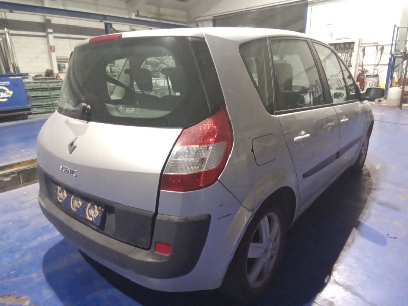 renault scenic ii del año 2006