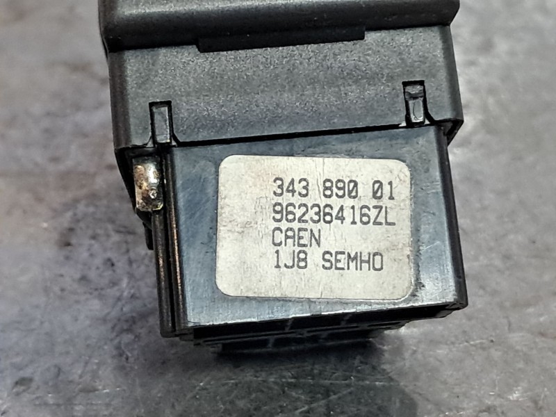 Recambio de mando luces para citroen saxo 1.4 vts referencia OEM IAM 96236416ZL 34389001 