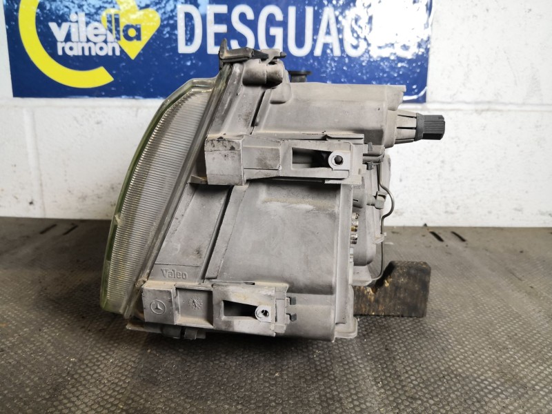 Recambio de faro izquierdo para mercedes clase c (w202) berlina 250 td (202.128) referencia OEM IAM   