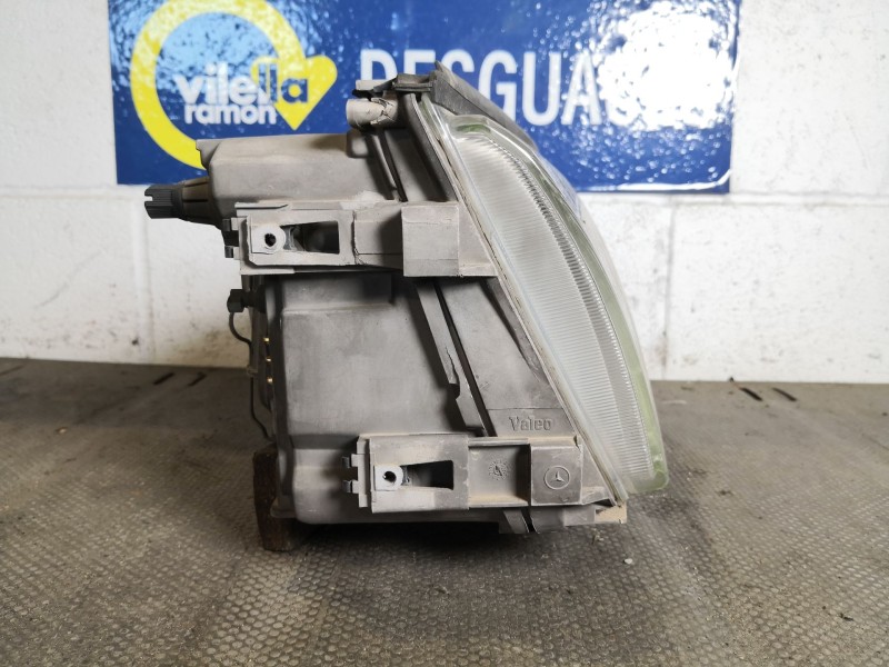 Recambio de faro derecho para mercedes clase c (w202) berlina 250 td (202.128) referencia OEM IAM   