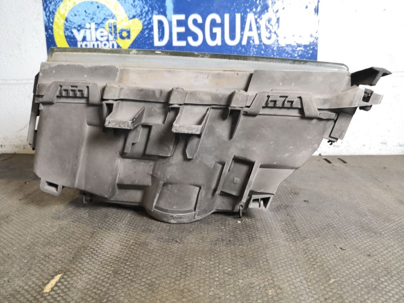 Recambio de faro derecho para mercedes clase c (w202) berlina 250 td (202.128) referencia OEM IAM   