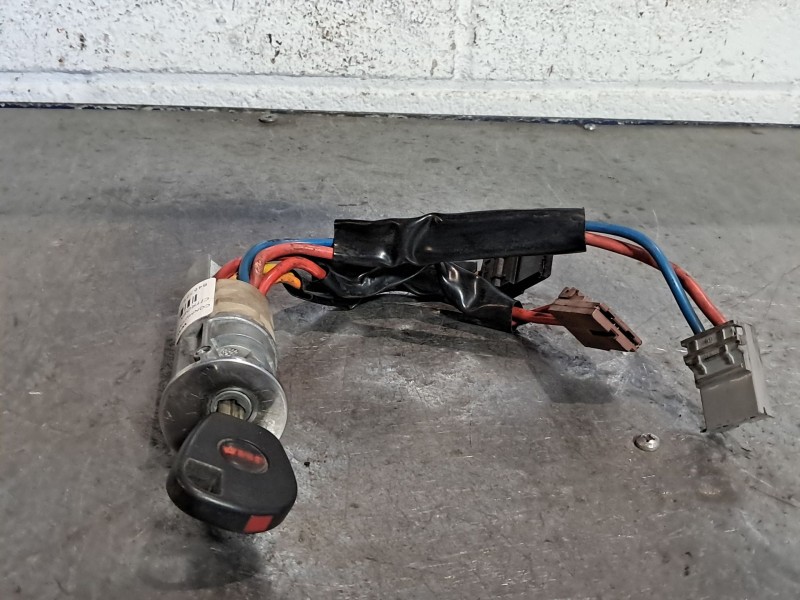 Recambio de conmutador de arranque para citroen saxo 1.4 vts referencia OEM IAM   