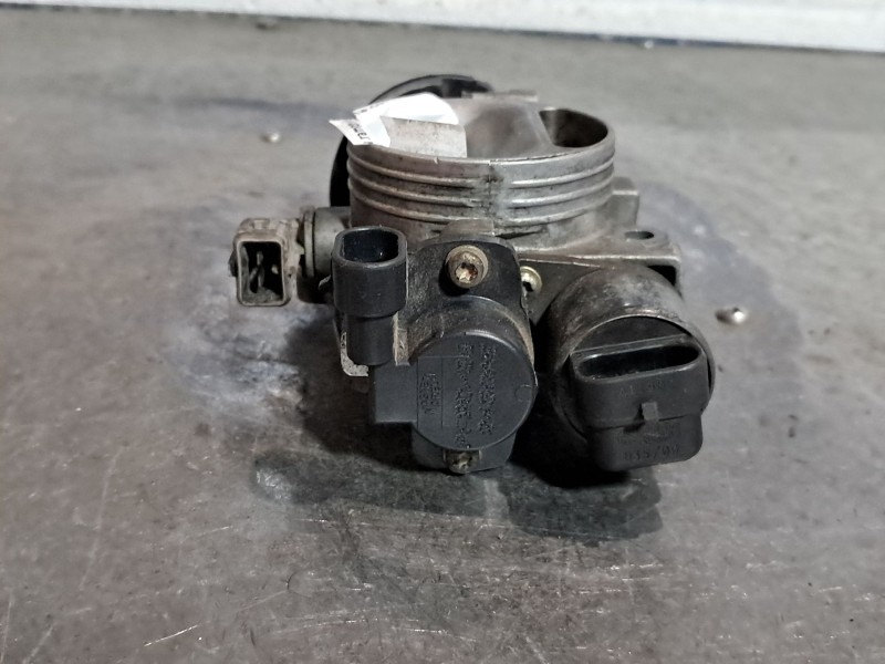 Recambio de caja mariposa para citroen saxo 1.4 vts referencia OEM IAM 72766350  