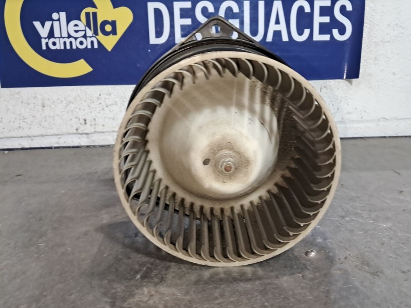 Recambio de motor calefaccion para nissan cabstar 35.13 referencia OEM IAM 5675030352  