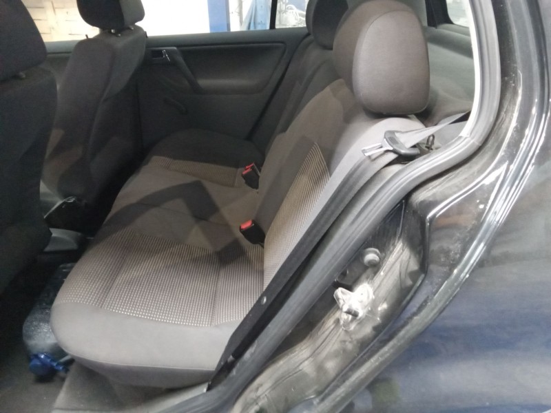 volkswagen polo berlina (6n2) 1.4 | 0.99 - ... del año 2000