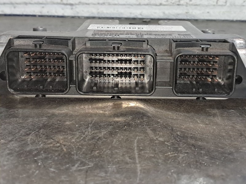 Recambio de centralita motor uce para ford focus 1.6 tdci 109 titanium referencia OEM IAM 0281011701  