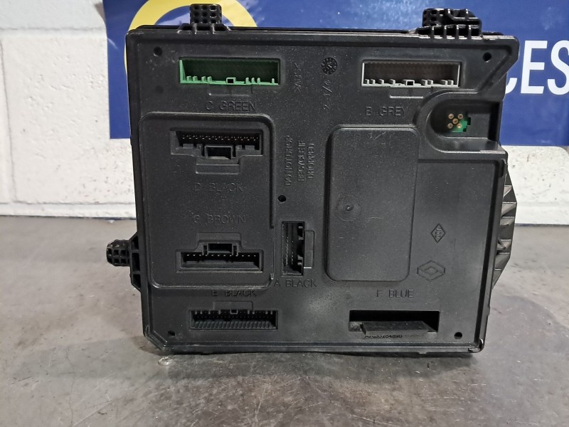 Recambio de centralita bcm para renault scenic iii authentique referencia OEM IAM 95L1  
