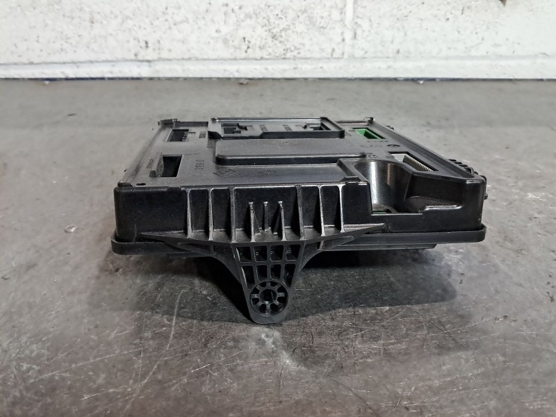 Recambio de centralita bcm para renault scenic iii authentique referencia OEM IAM 95L1  