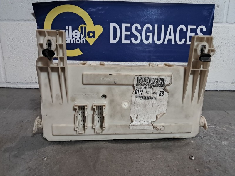 Recambio de caja reles fusibles para ford focus 1.6 tdci 109 titanium referencia OEM IAM 7M5T14A073BB  