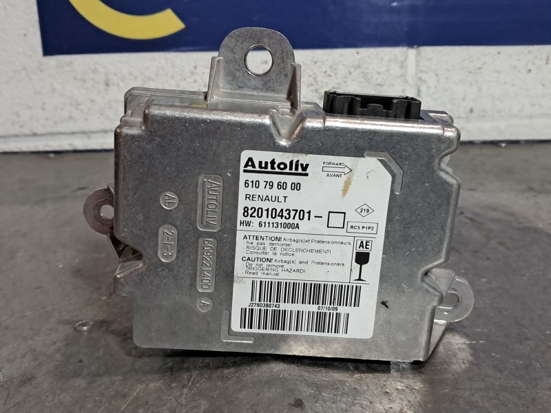 Recambio de centralita airbag para renault clio iii authentique referencia OEM IAM 8201043701  