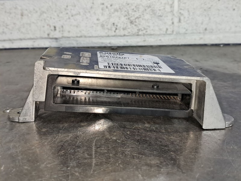 Recambio de centralita airbag para renault clio iii authentique referencia OEM IAM 8201043701  