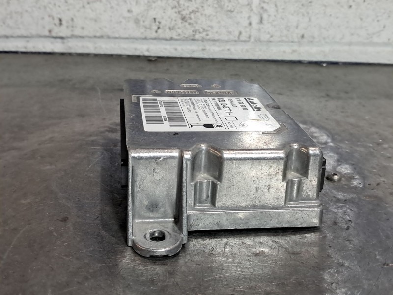Recambio de centralita airbag para renault clio iii authentique referencia OEM IAM 8201043701  