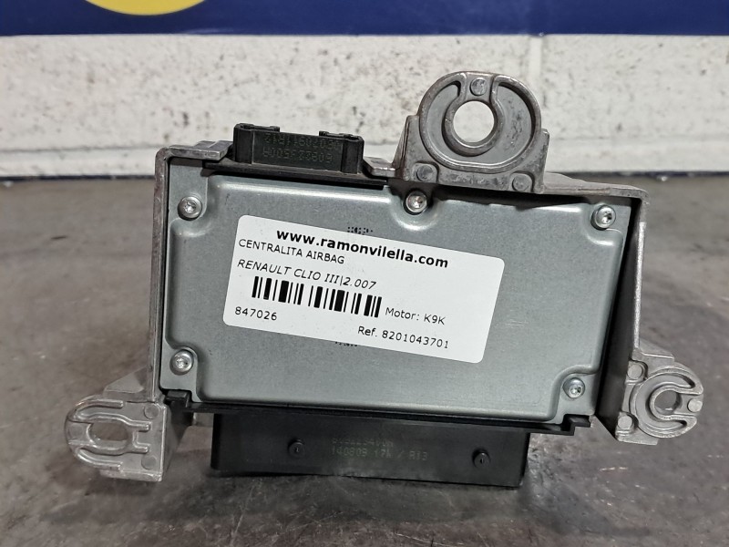 Recambio de centralita airbag para renault clio iii authentique referencia OEM IAM 8201043701  