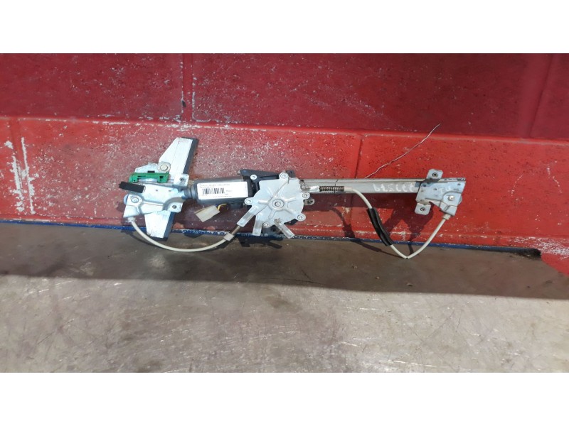 Recambio de elevalu. delan. izquierdo para opel kadett referencia OEM IAM    Recambio de elevalu. delan. izquierdo para opel kadett referencia OEM IAM