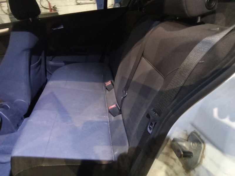 opel astra h berlina del año 2009