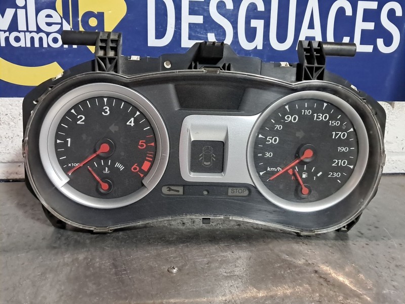 Recambio de cuadro instrumentos para renault clio iii authentique referencia OEM IAM 8200821001D  