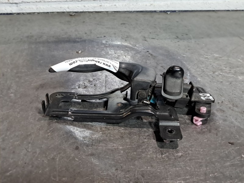 Recambio de maneta interior delantera izquierda para hyundai coupe (j2) 1.6 16v referencia OEM IAM   