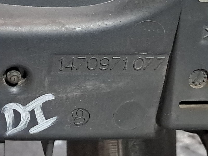 Recambio de maneta interior delantera izquierda para citroen jumpy 2.0 hdi referencia OEM IAM   