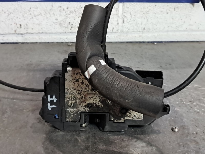 Recambio de cerradura puerta trasera izquierda para renault scenic iii authentique referencia OEM IAM   