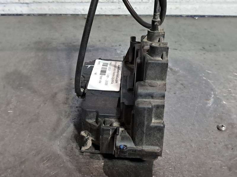 Recambio de cerradura puerta trasera izquierda para renault clio iii  | 0.05 - ...  | 0.05 - ... referencia OEM IAM   