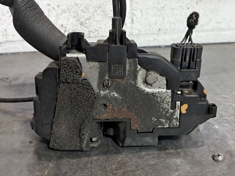 Recambio de cerradura puerta delantera izquierda para renault scenic iii authentique referencia OEM IAM   