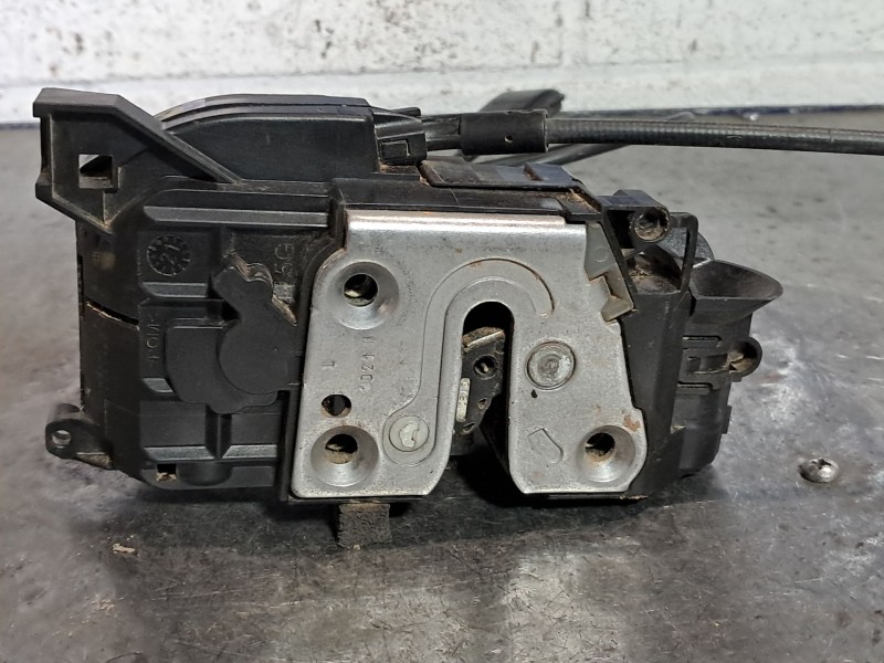 Recambio de cerradura puerta delantera derecha para renault clio iii authentique referencia OEM IAM   