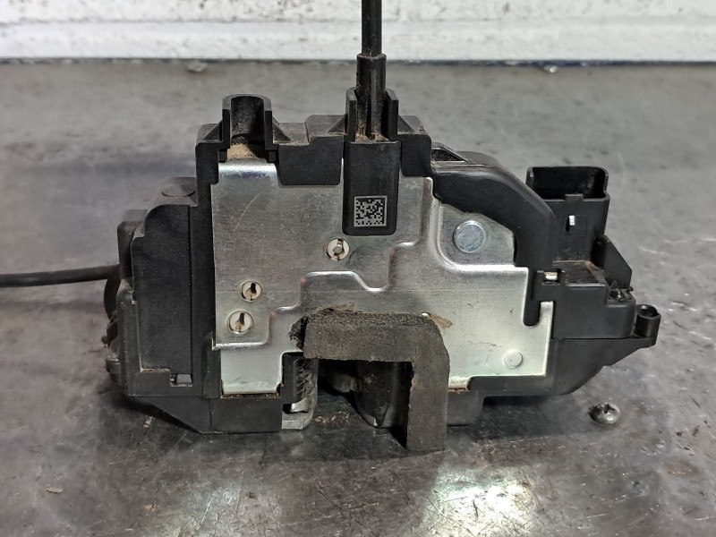 Recambio de cerradura puerta delantera derecha para renault clio iii authentique referencia OEM IAM   