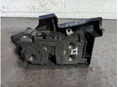 Recambio de cerradura puerta trasera izquierda para ford focus 1.6 tdci 109 titanium referencia OEM IAM    2