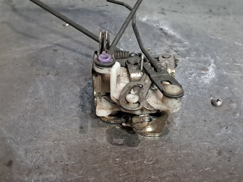 Recambio de cerradura puerta delantera izquierda para hyundai coupe (j2) 1.6 16v referencia OEM IAM   