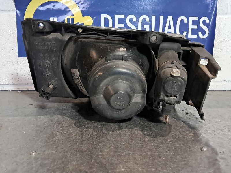 Recambio de faro derecho para citroen jumpy 2.0 hdi referencia OEM IAM   