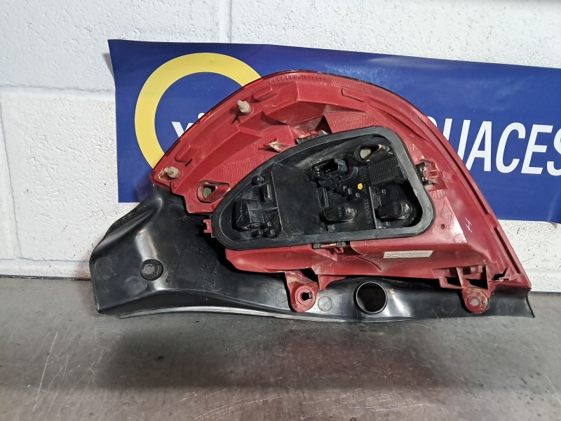 Recambio de piloto trasero izquierdo para renault clio iii authentique referencia OEM IAM   