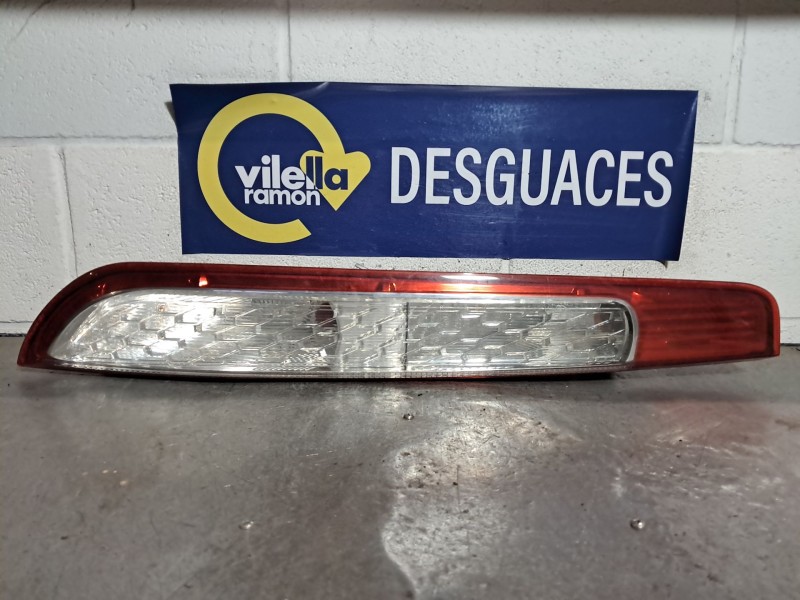 Recambio de piloto trasero izquierdo para ford focus 1.6 tdci 109 titanium referencia OEM IAM   